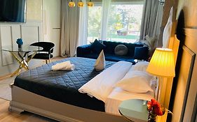 Air Residence 4